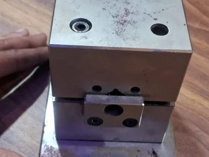 Chain Hammering Die — photo 3